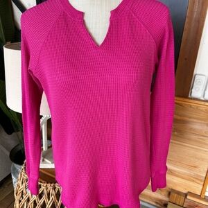 Women's American Eagle Pink Long Sleeve Top.  size Small